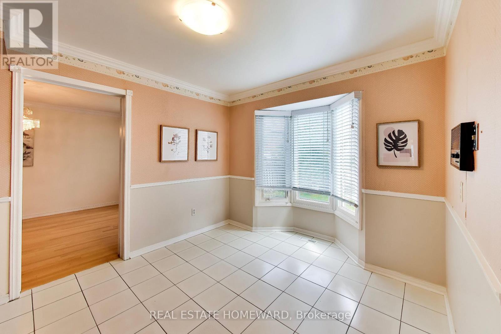 23 Hutchcroft Avenue, Toronto, Ontario  M1V 3S3 - Photo 8 - E13705970