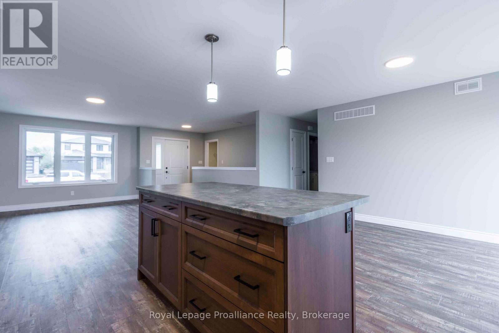 A - 149 Sienna Avenue, Belleville, Ontario  K8P 0J5 - Photo 8 - X13705936