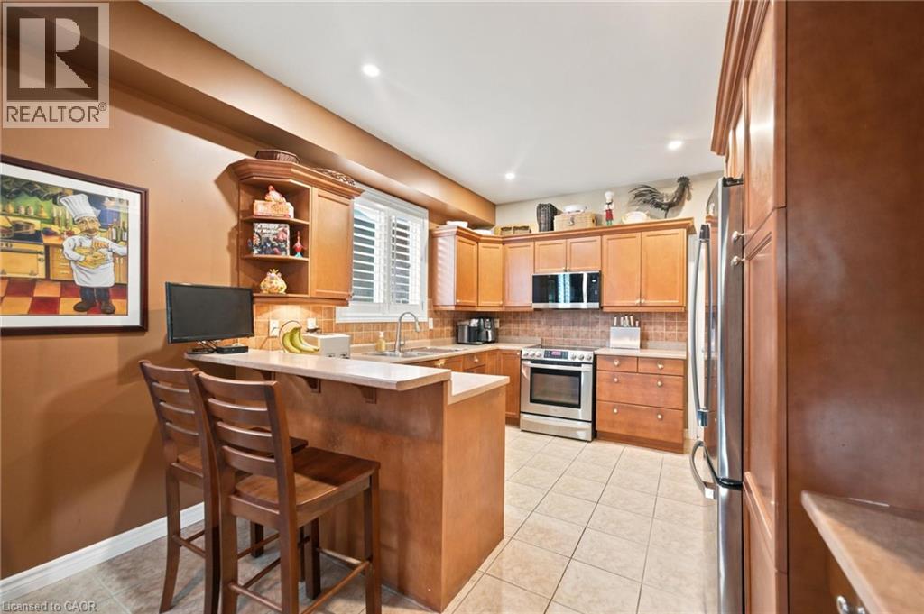 207 Valridge Drive, Ancaster, Ontario L9G 4Y4 - Photo 8 - 40844095