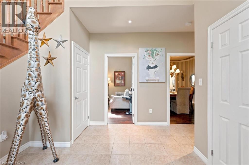 207 Valridge Drive, Ancaster, Ontario L9G 4Y4 - Photo 4 - 40844095