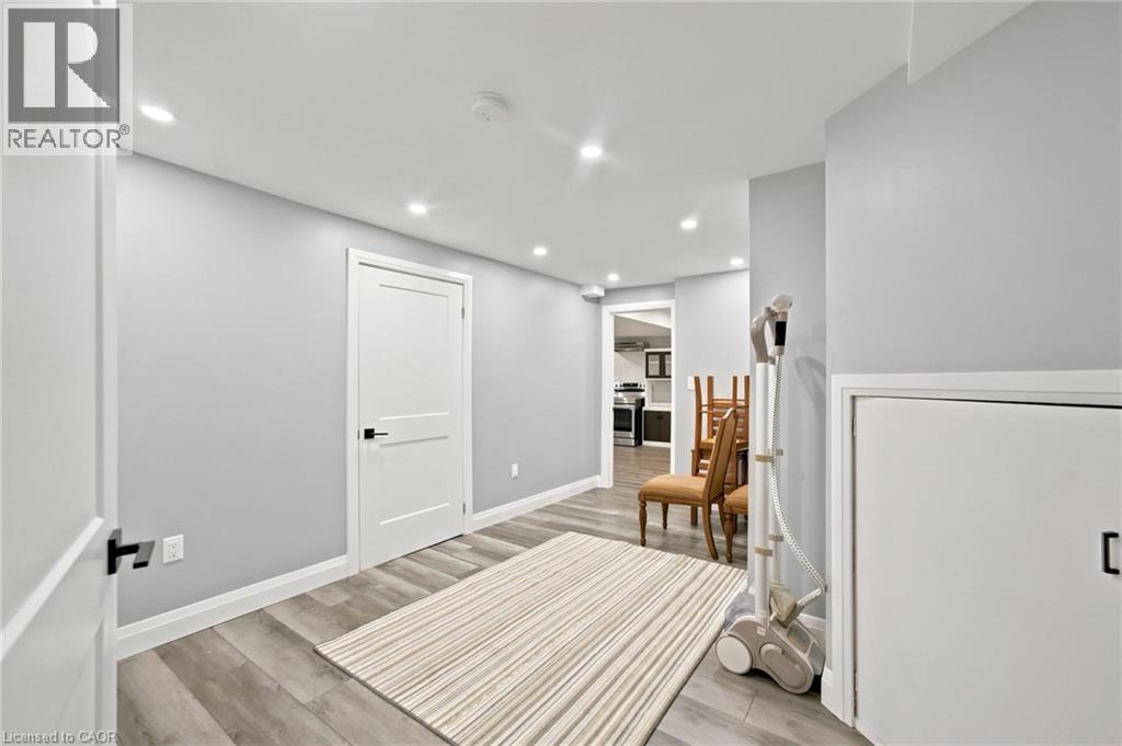 207 Valridge Drive, Ancaster, Ontario L9G 4Y4 - Photo 29 - 40844095