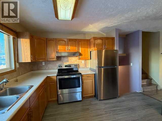 10323 98 Avenue, High Level, Alberta  T0H 1Z0 - Photo 4 - A2275053