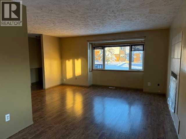 10323 98 Avenue, High Level, Alberta  T0H 1Z0 - Photo 6 - A2275053
