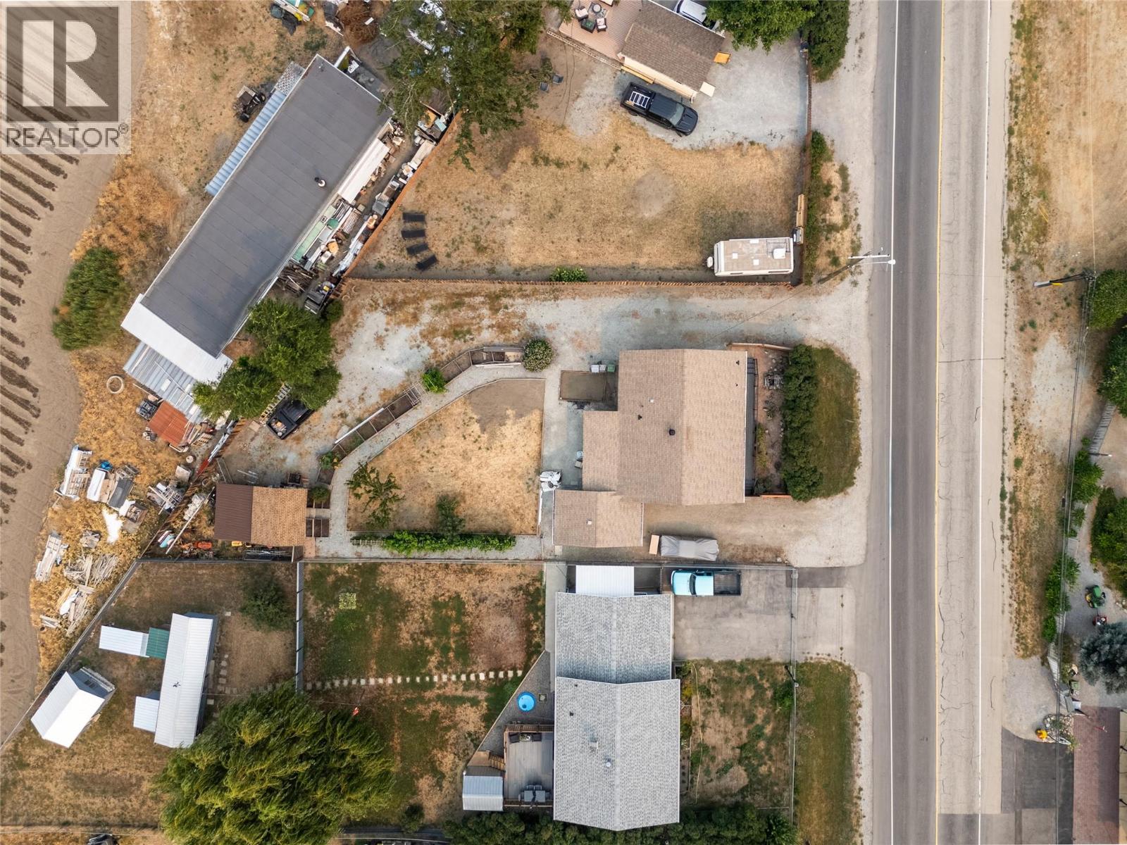 292 Valley Road N, Kelowna, British Columbia  V1V 2G1 - Photo 2 - 10397247