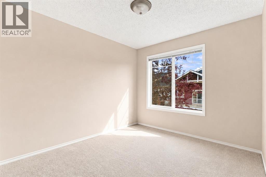 106 Panamount Drive NW, Calgary, Alberta  T3K 6K3 - Photo 21 - A2338019