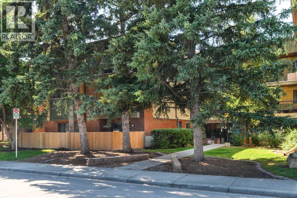 209, 1919 36 Street Sw, Calgary, Alberta T3E 2Y8 - Photo 1 - A2339112