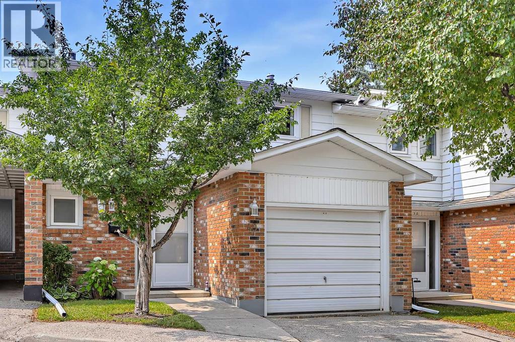 49, 2815 Palliser Drive SW, Calgary, Alberta T2V 3S8 - Photo 1 - A2339126