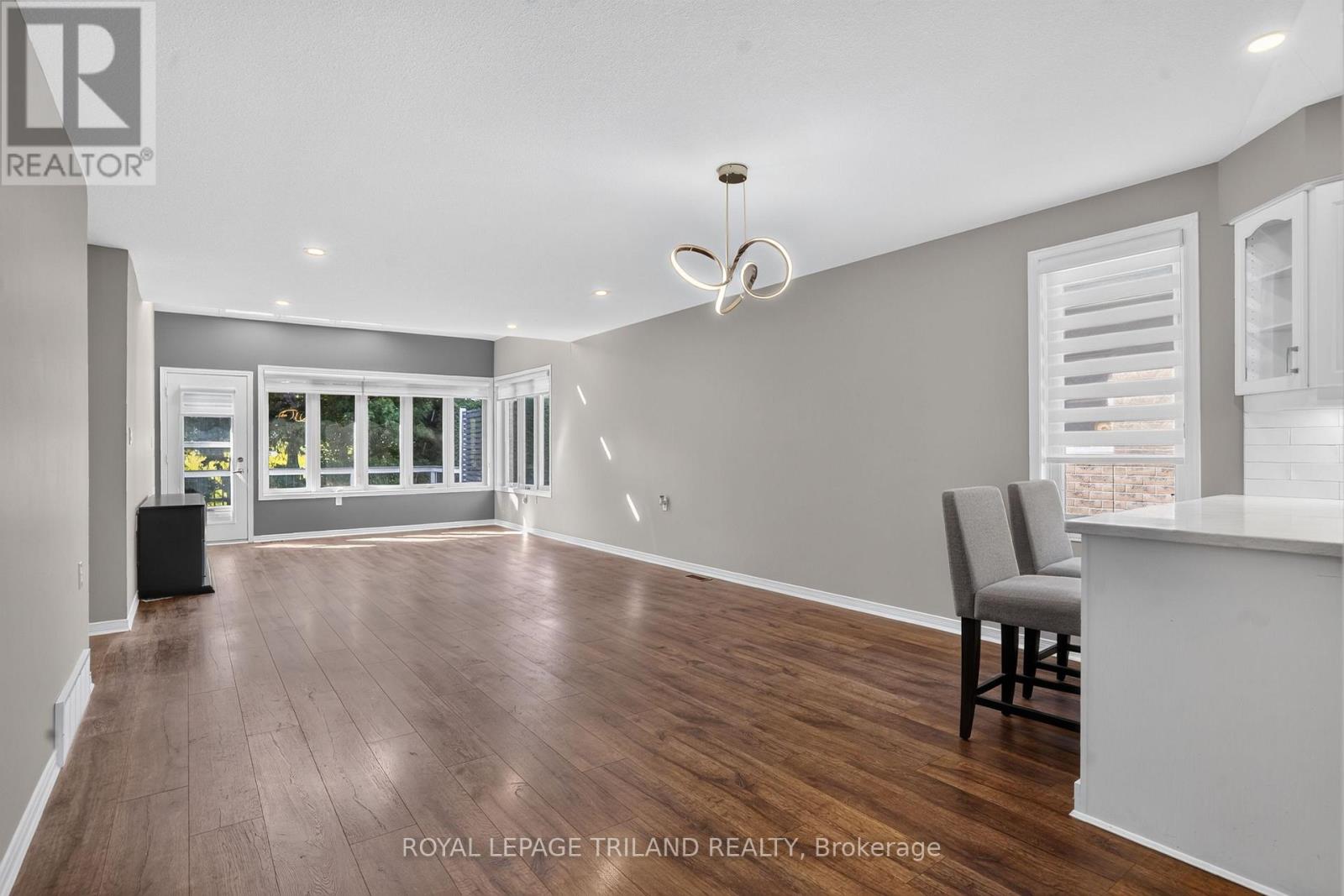52 Ilderbrook Circle, Middlesex Centre, Ontario  N0M 2A0 - Photo 4 - X13705892