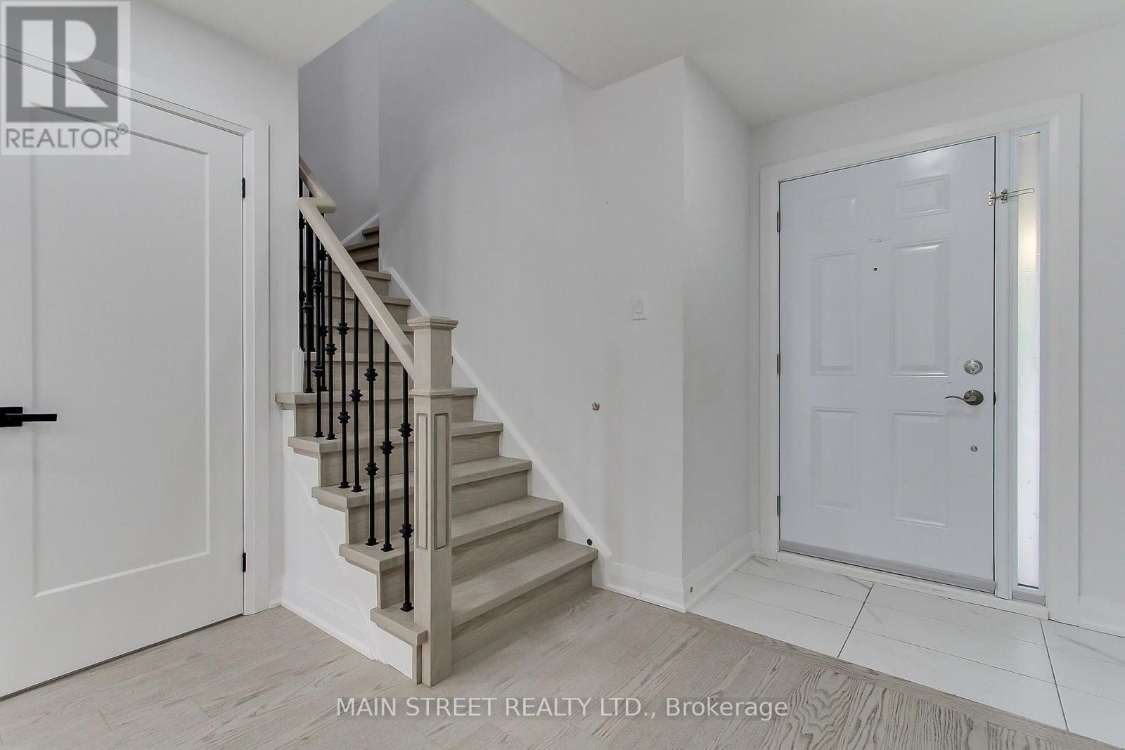 72 Alameda Circle, Vaughan, Ontario  L4J 8A6 - Photo 5 - N13705874
