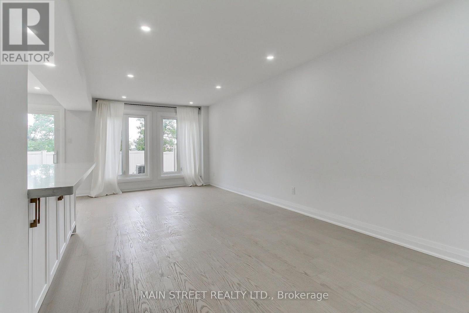 72 Alameda Circle, Vaughan, Ontario  L4J 8A6 - Photo 9 - N13705874