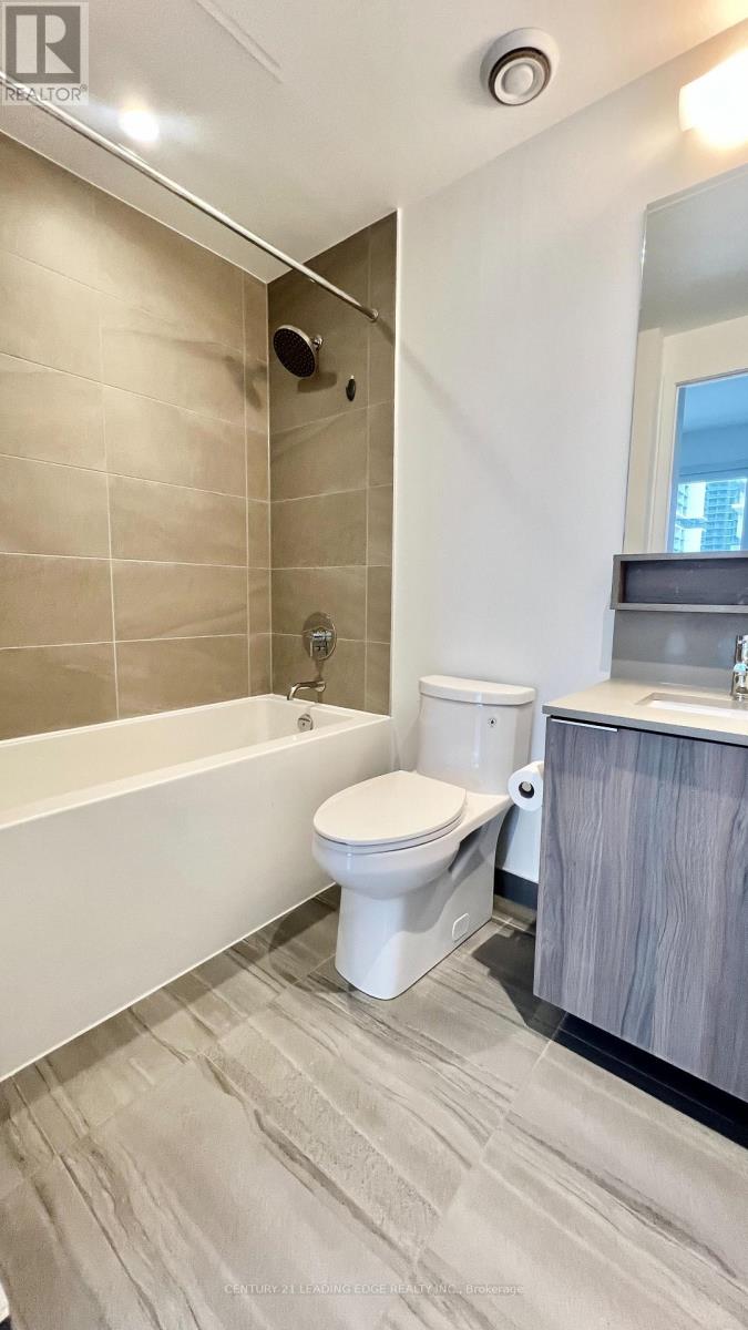 1805 - 950 Portage Parkway, Vaughan, Ontario  L4K 0J7 - Photo 4 - N13705908