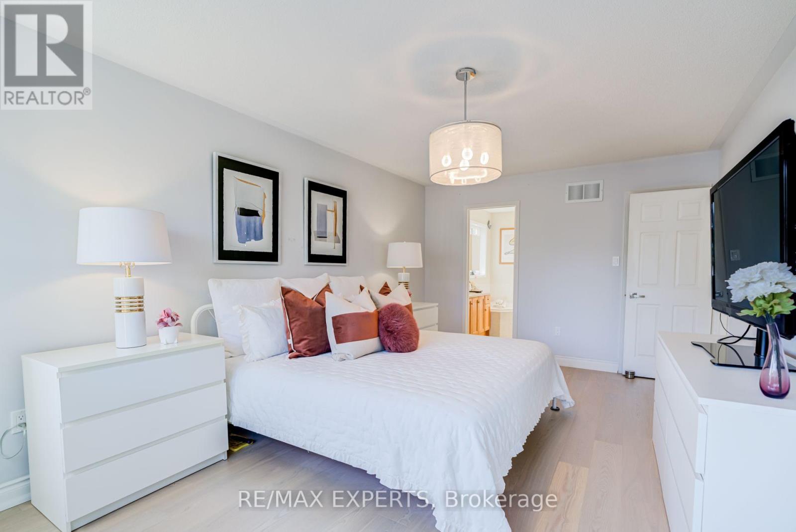 45 Naughton Drive, Richmond Hill, Ontario  L4C 0R2 - Photo 20 - N13705978