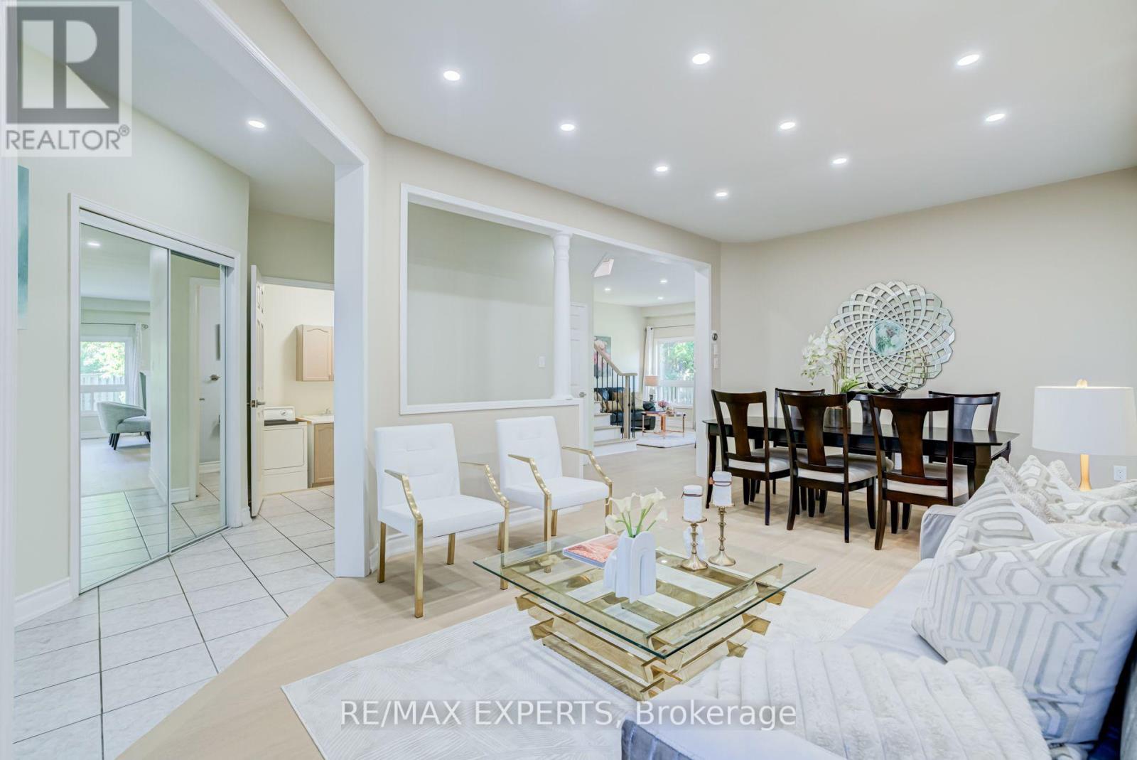 45 Naughton Drive, Richmond Hill, Ontario  L4C 0R2 - Photo 8 - N13705978