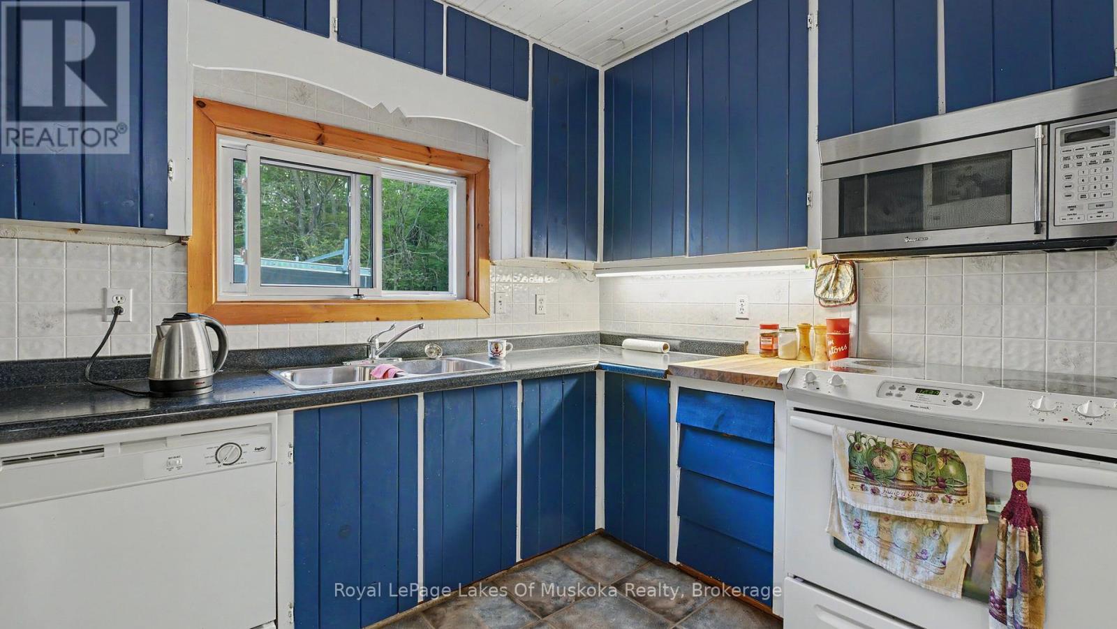 722 South Horn Lk Road, Armour, Ontario  P0A 1C0 - Photo 3 - X13249024
