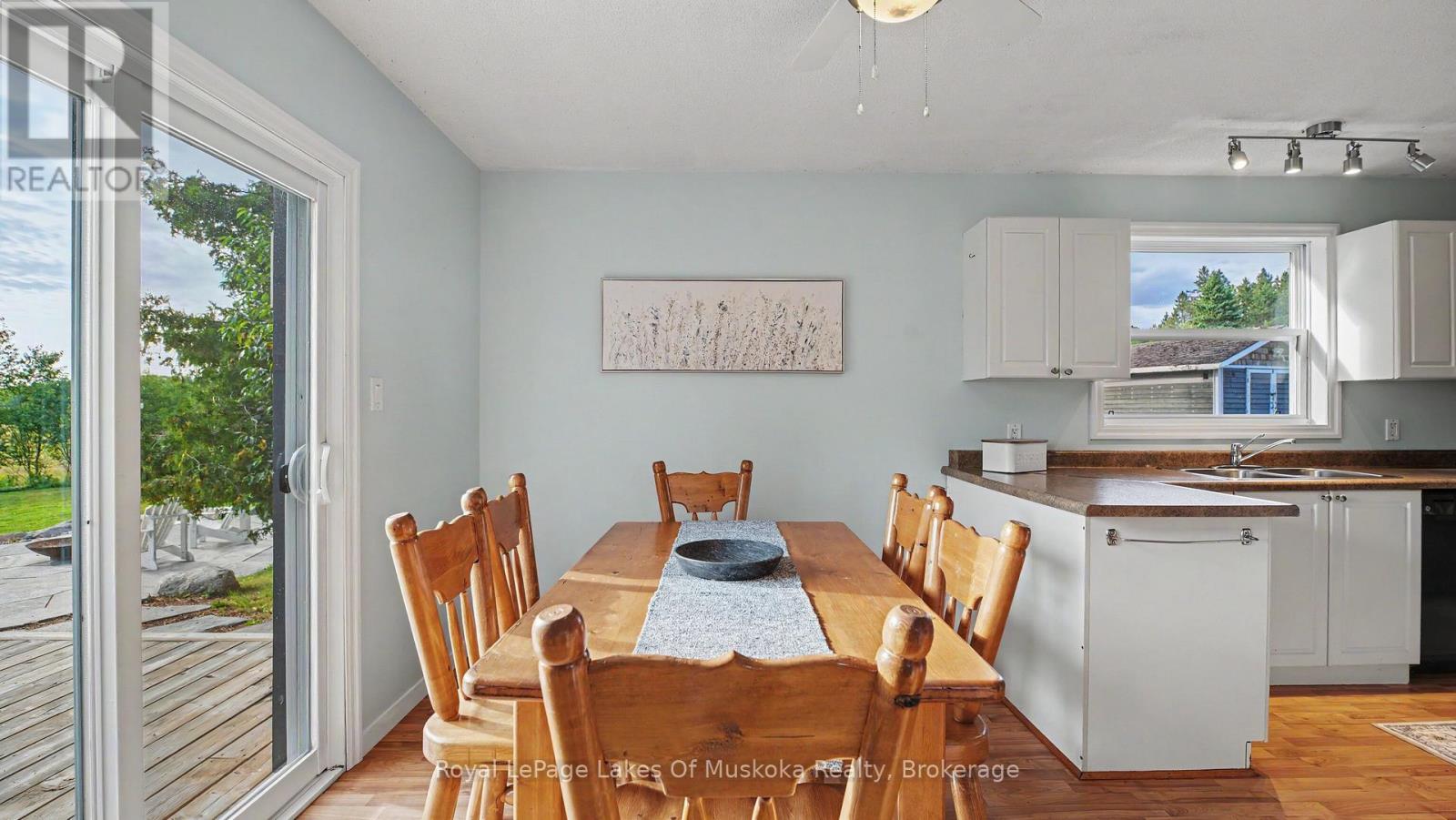 2565 South Horn Lk Road, Magnetawan, Ontario  P0A 1C0 - Photo 10 - X13247766