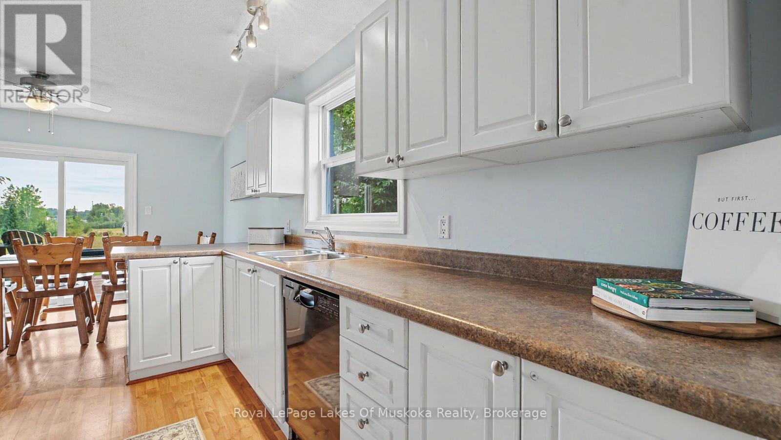 2565 South Horn Lk Road, Magnetawan, Ontario  P0A 1C0 - Photo 7 - X13247766