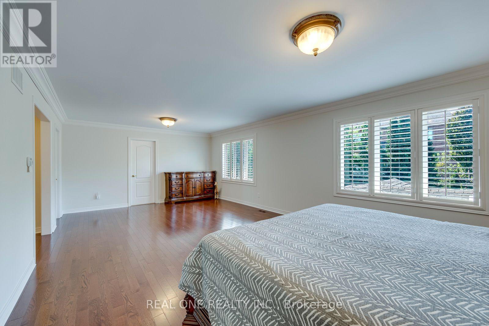 2368 Presquile Drive, Oakville, Ontario  L6H 7R1 - Photo 27 - W13705900