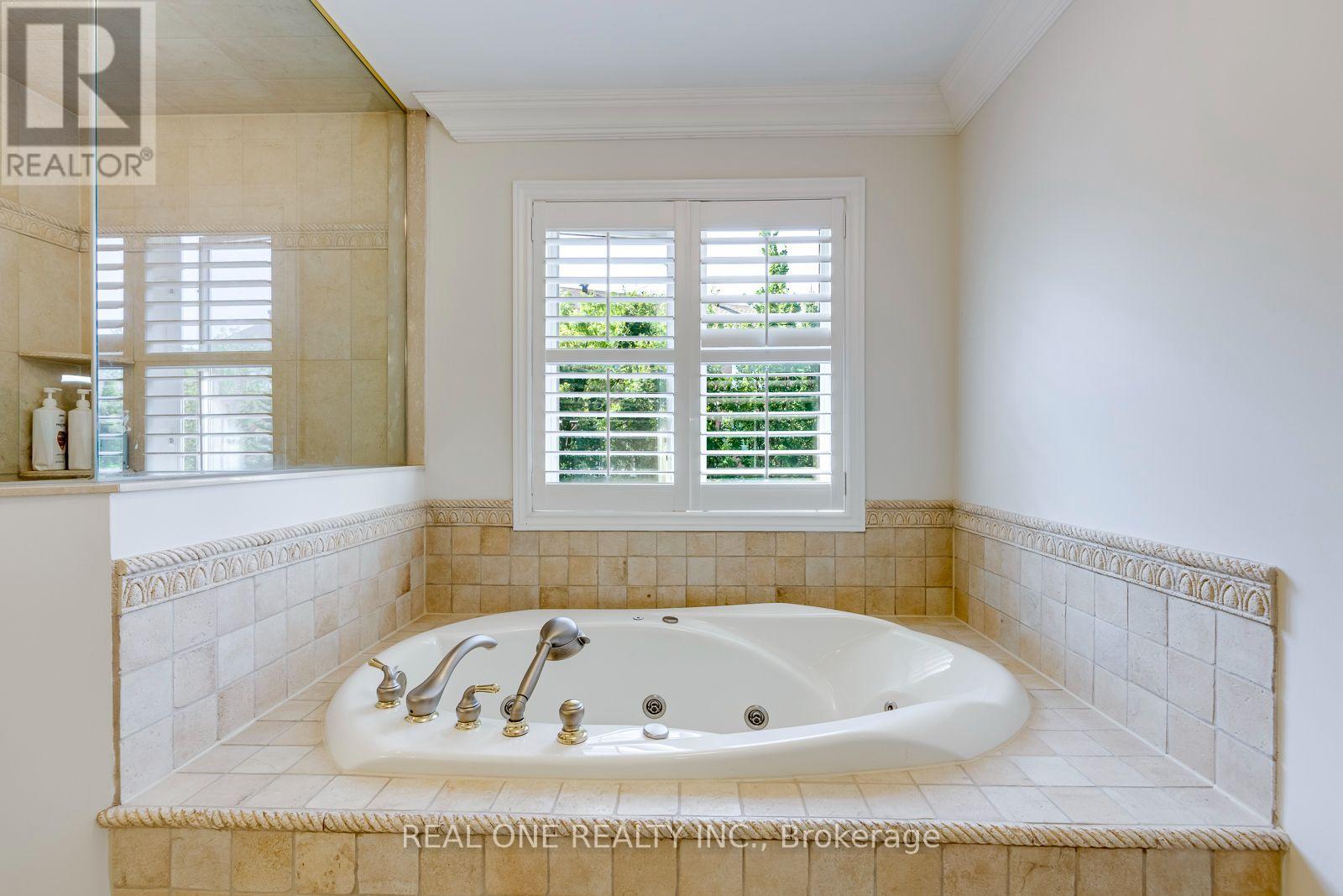 2368 Presquile Drive, Oakville, Ontario  L6H 7R1 - Photo 30 - W13705900