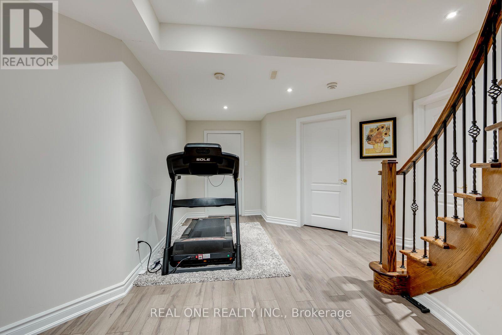 2368 Presquile Drive, Oakville, Ontario  L6H 7R1 - Photo 36 - W13705900