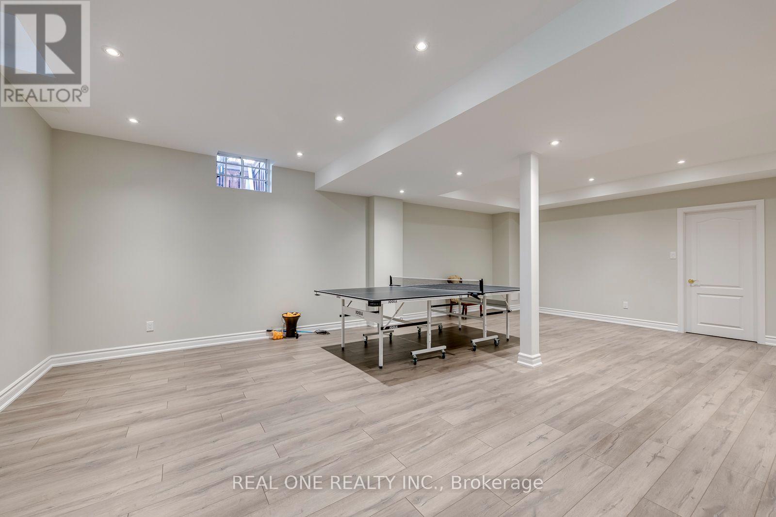 2368 Presquile Drive, Oakville, Ontario  L6H 7R1 - Photo 38 - W13705900