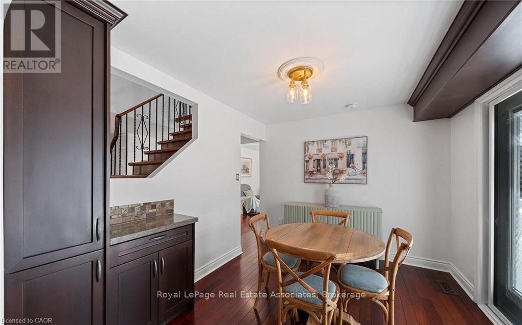 Upper - 1550 Woodeden Drive, Mississauga, Ontario  L5H 2V3 - Photo 9 - W13705920
