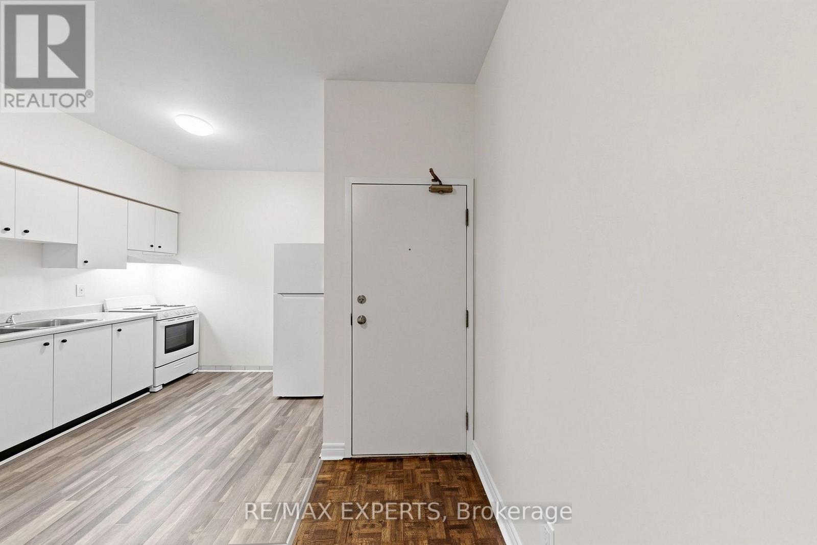 204 - 218 Close Avenue, Toronto, Ontario  M6K 1M3 - Photo 33 - W13705956