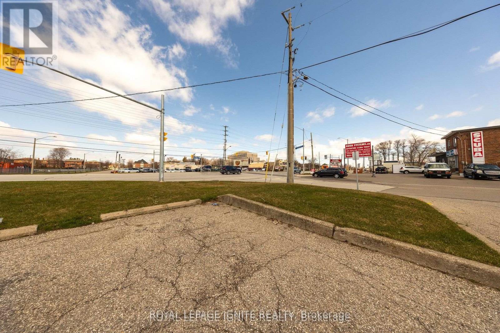1 - 1706 Dundas Street E, Mississauga, Ontario  L4X 1L7 - Photo 27 - W13705962