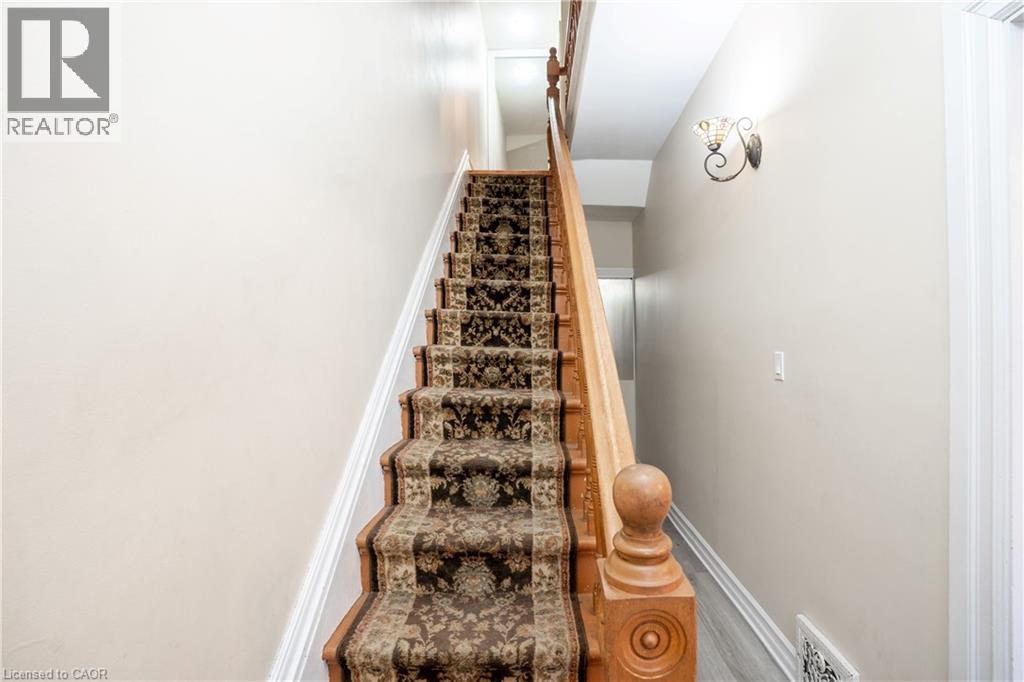 127 East Avenue S, Hamilton, Ontario  L8N 2T6 - Photo 12 - 40857829