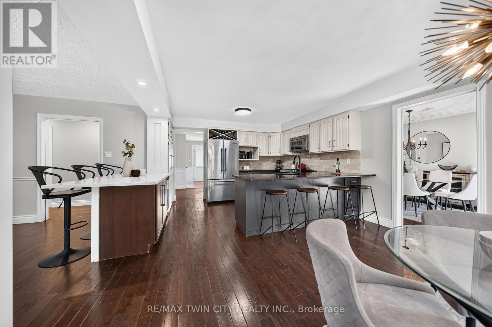 50 Roehampton Court, Kitchener, Ontario  N2A 3L1 - Photo 14 - X13705912