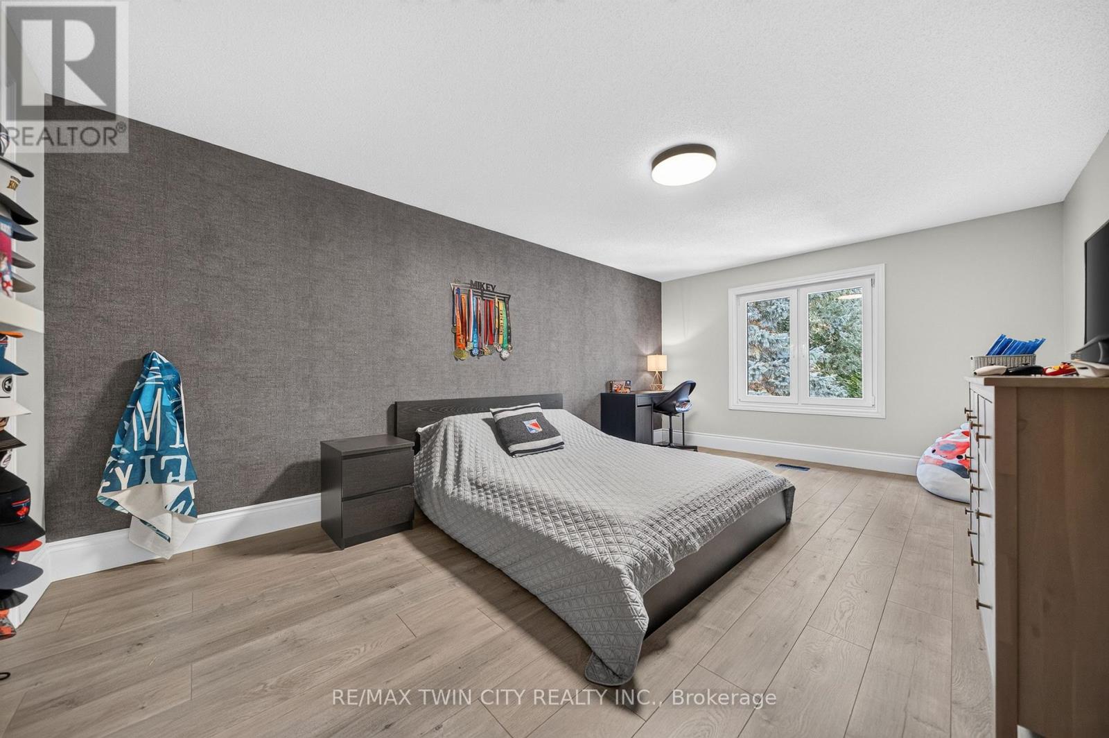 50 Roehampton Court, Kitchener, Ontario  N2A 3L1 - Photo 32 - X13705912