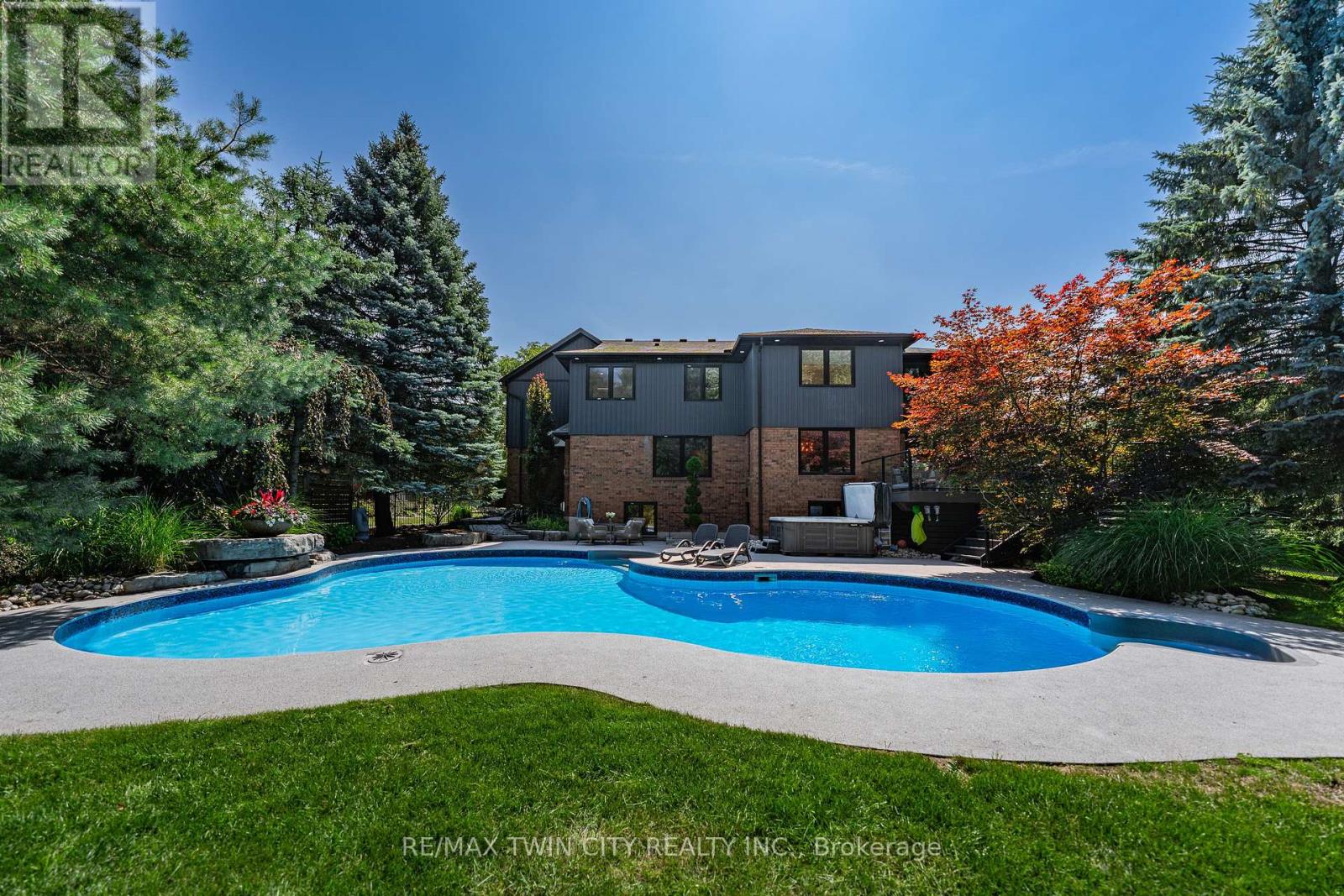 50 Roehampton Court, Kitchener, Ontario  N2A 3L1 - Photo 42 - X13705912