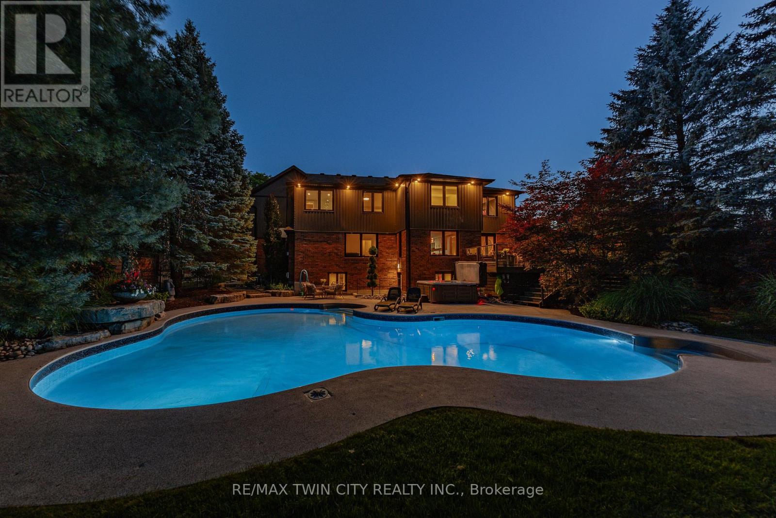 50 Roehampton Court, Kitchener, Ontario  N2A 3L1 - Photo 43 - X13705912