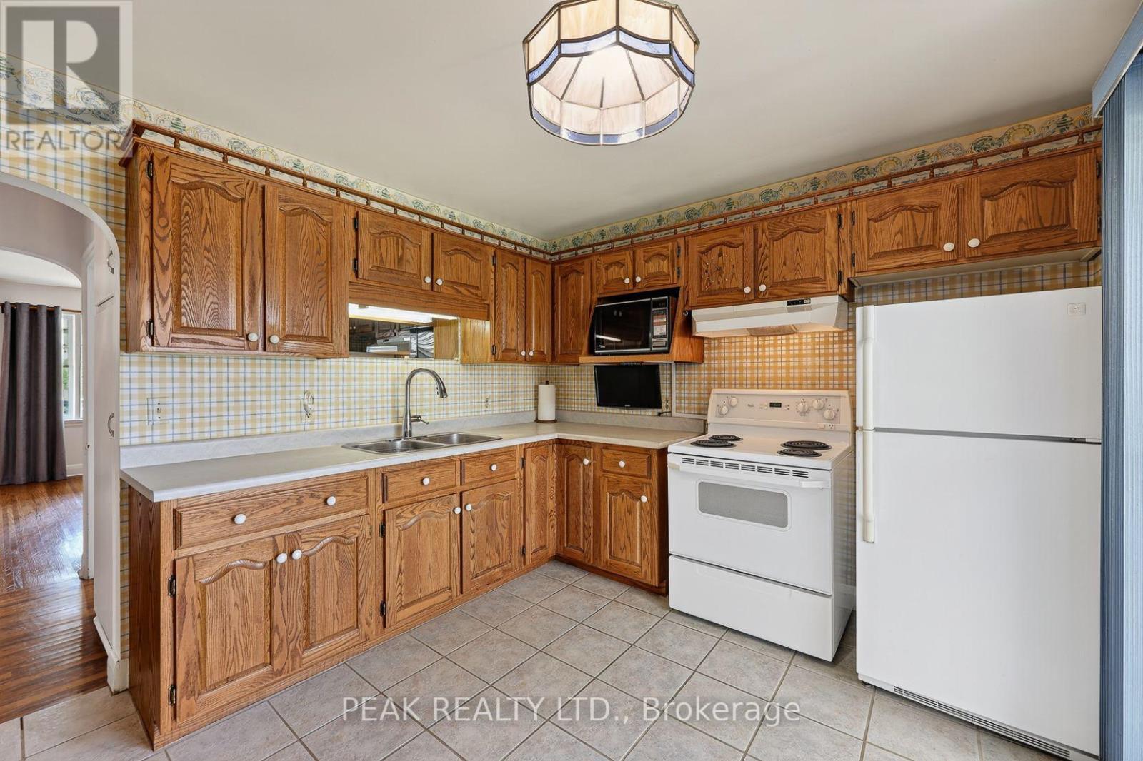 78 Belleview Avenue, Kitchener, Ontario  N2B 1G5 - Photo 12 - X13705934
