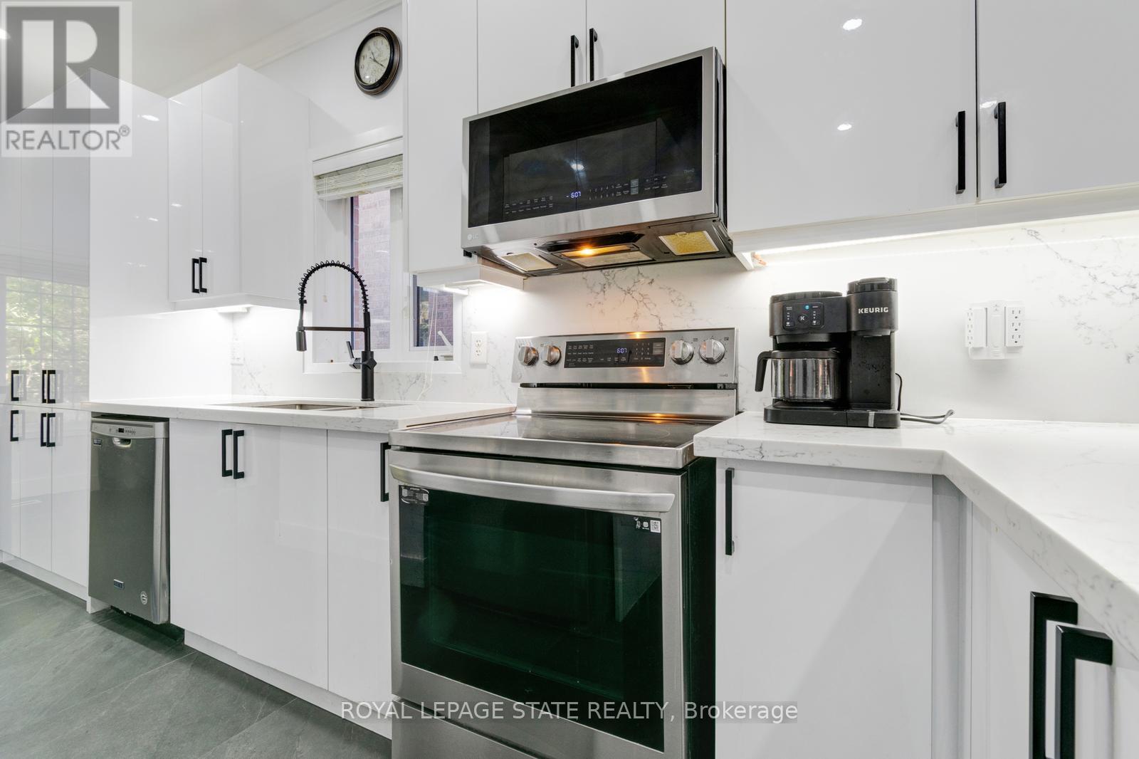 33 Panorama Way, Hamilton, Ontario  L8E 6C6 - Photo 9 - X13705938