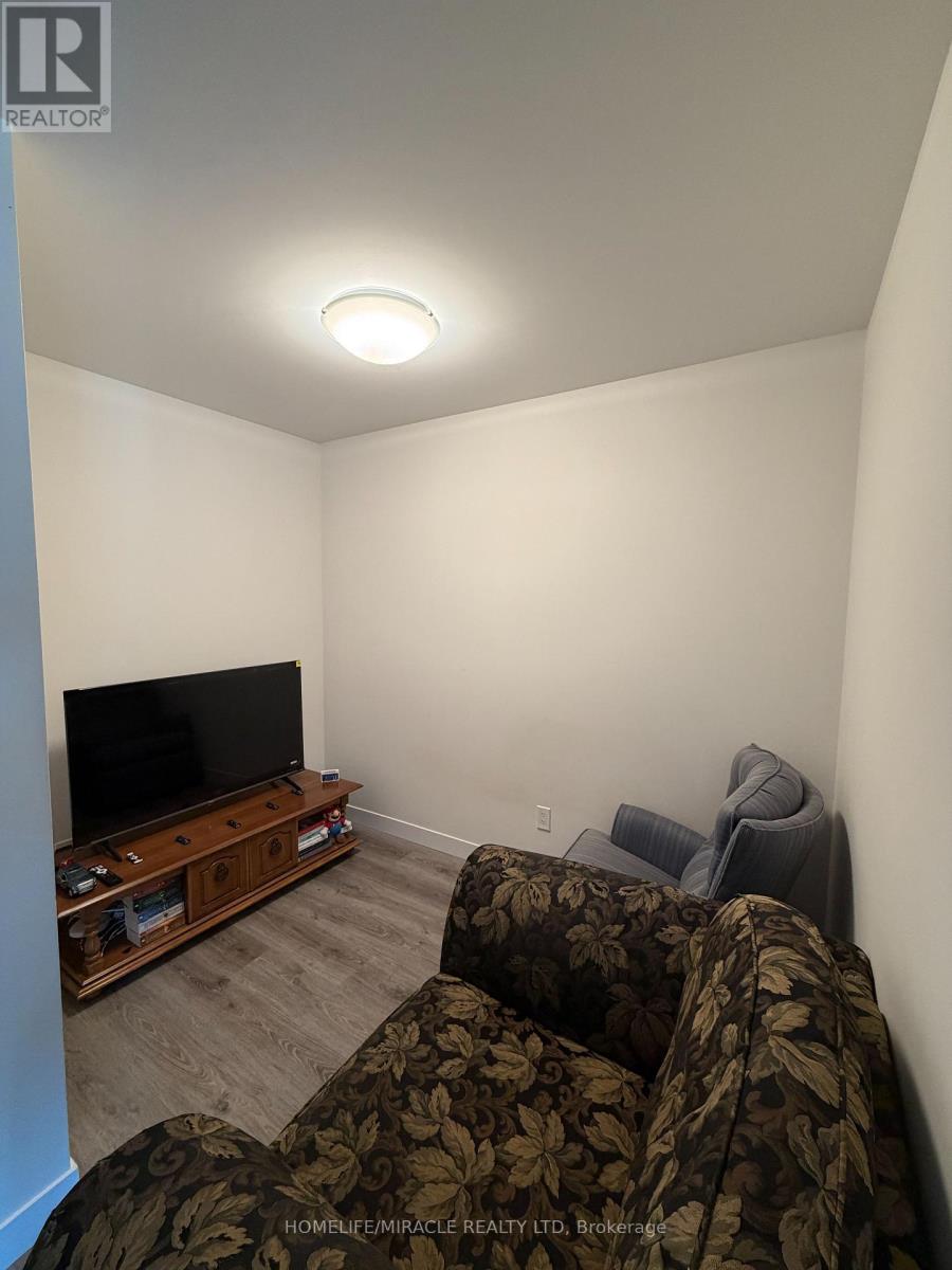 1213 - 60 Frederick Street, Kitchener, Ontario  N2C 0H7 - Photo 8 - X13705950