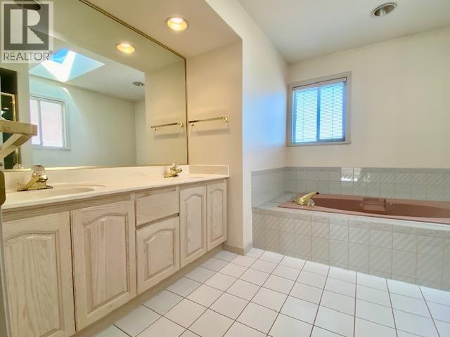 469 W 40 Avenue, Vancouver, British Columbia  V5Y 2R5 - Photo 12 - R3158100