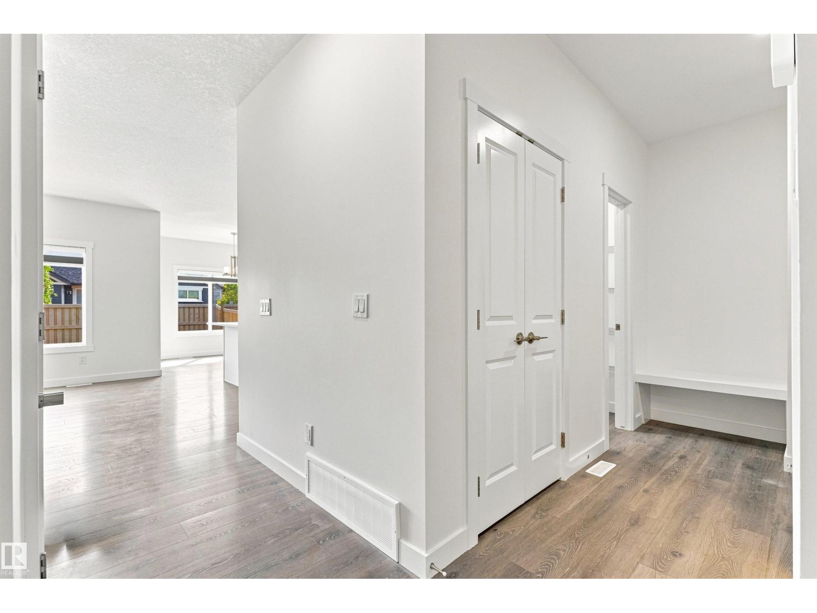 22019 82 Av NW, Edmonton, Alberta  T5T 7T3 - Photo 7 - E4503827