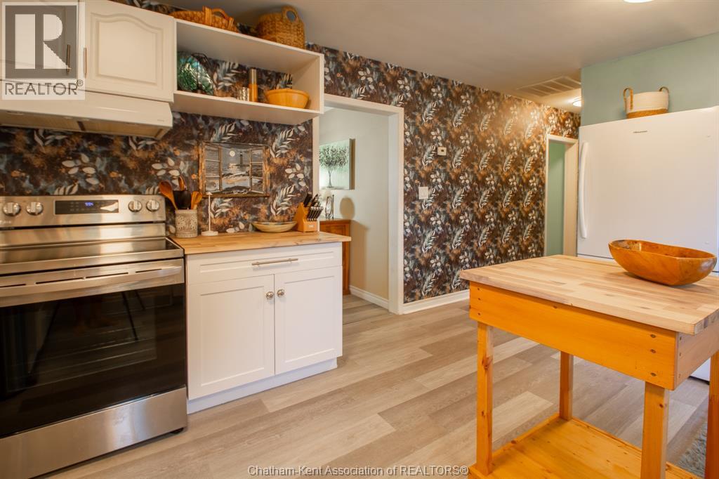11 Oriole Parkway, Chatham, Ontario  N7M 5J5 - Photo 11 - 26020393