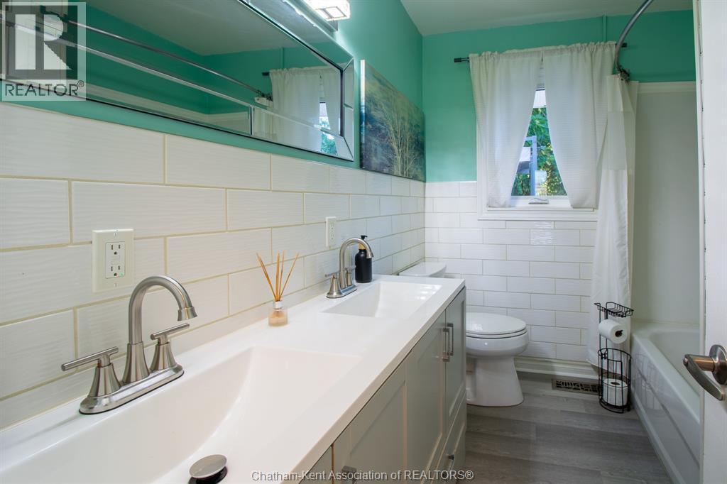 11 Oriole Parkway, Chatham, Ontario  N7M 5J5 - Photo 14 - 26020393