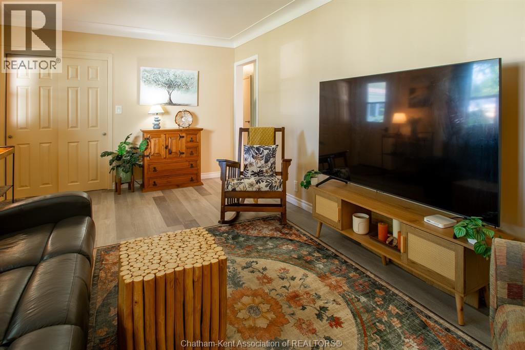11 Oriole Parkway, Chatham, Ontario  N7M 5J5 - Photo 8 - 26020393