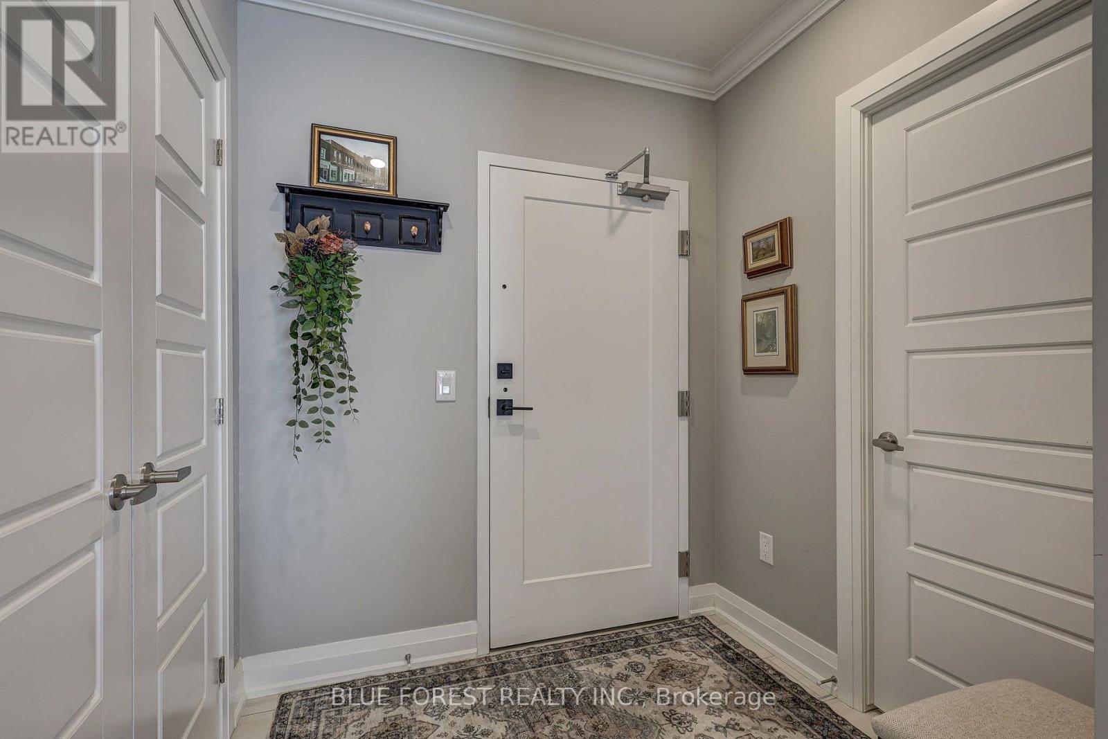 105 - 1975 Fountain Grass Drive, London South, Ontario  N6K 0M3 - Photo 4 - X13706030