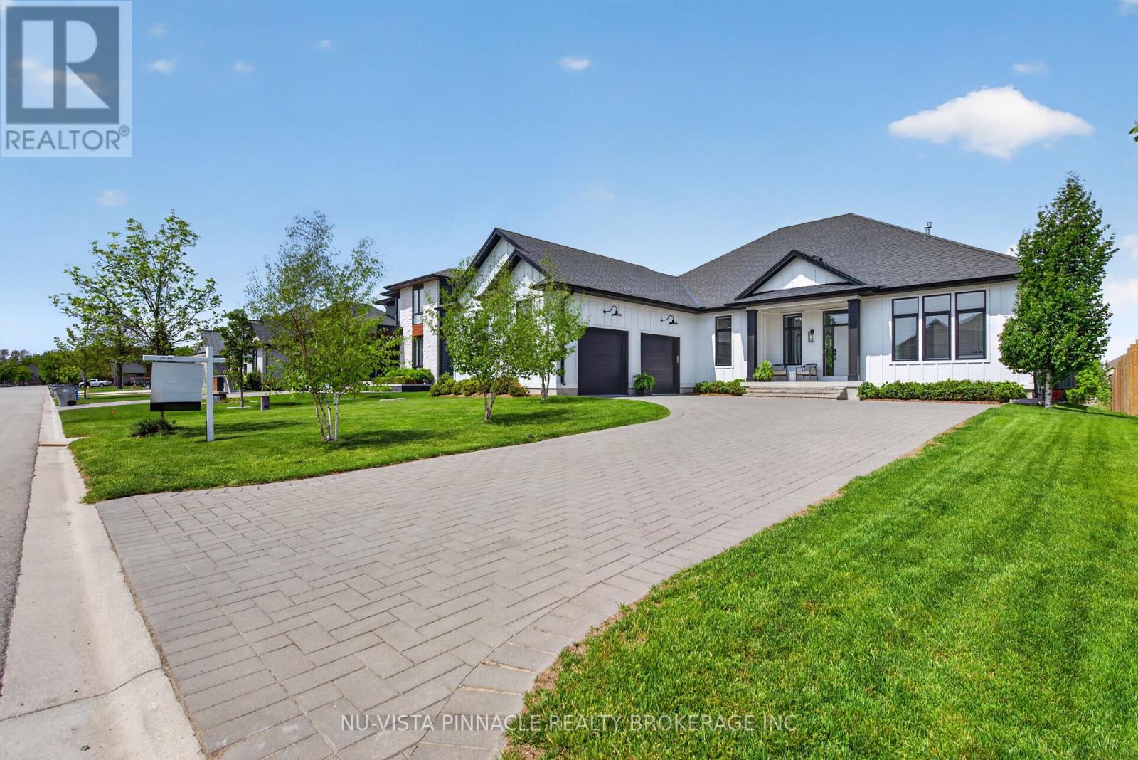 2572 Lucas Avenue, Strathroy-Caradoc, Ontario  N0L 1W0 - Photo 3 - X13706038