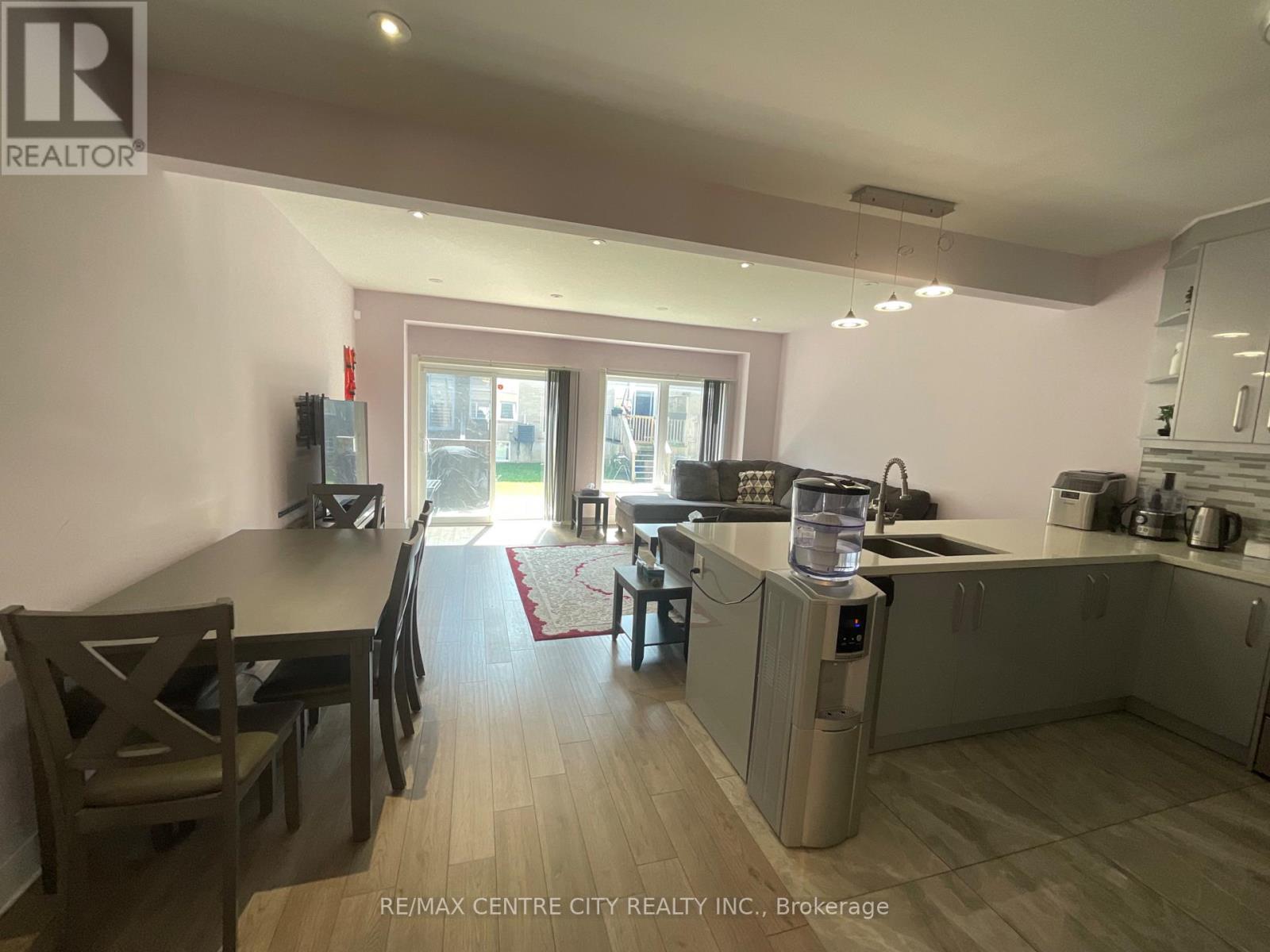 10 - 2609 Holbrook Drive, London South, Ontario  N6M 0G2 - Photo 5 - X13706112