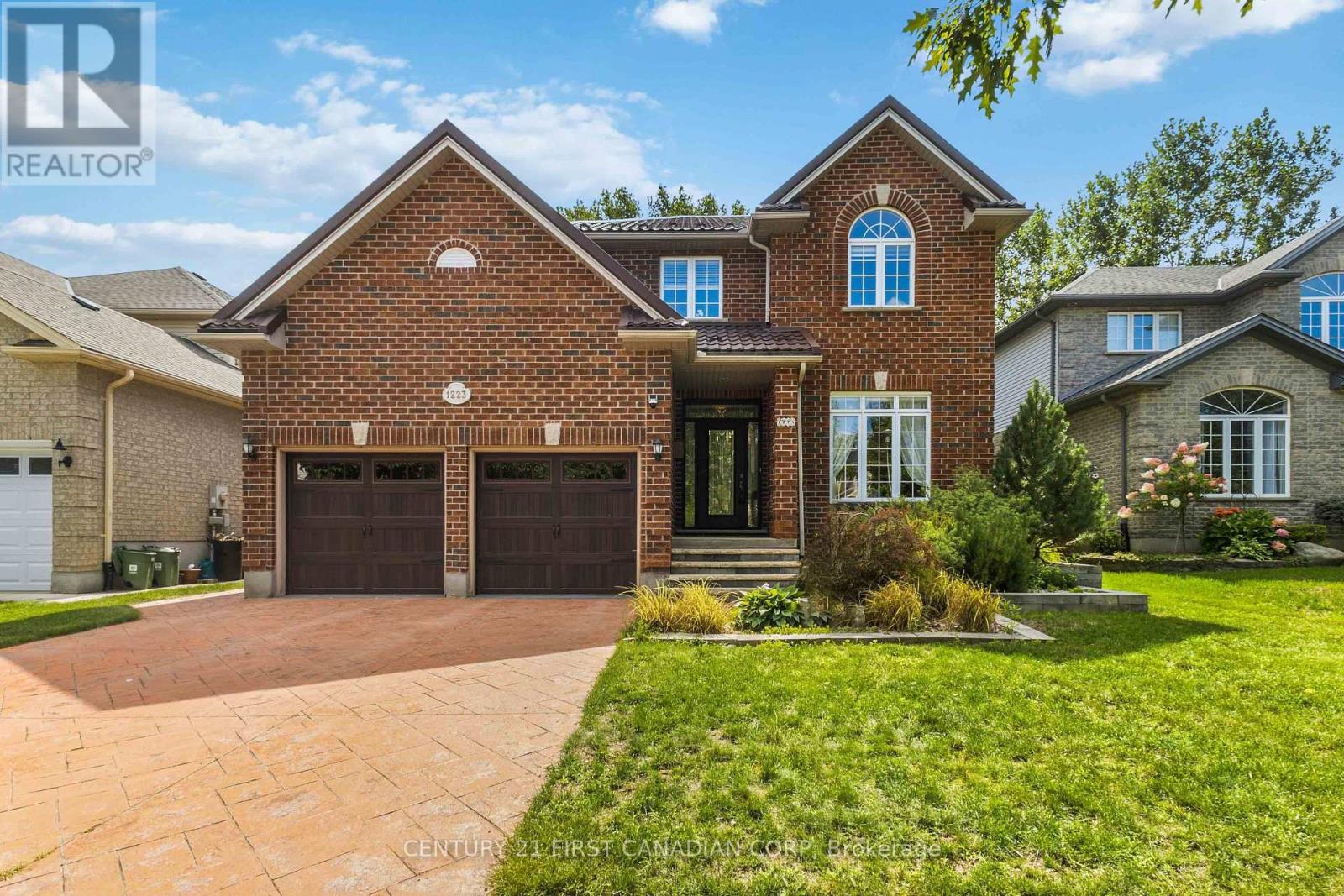 1223 THORNLEY STREET, London South, Ontario