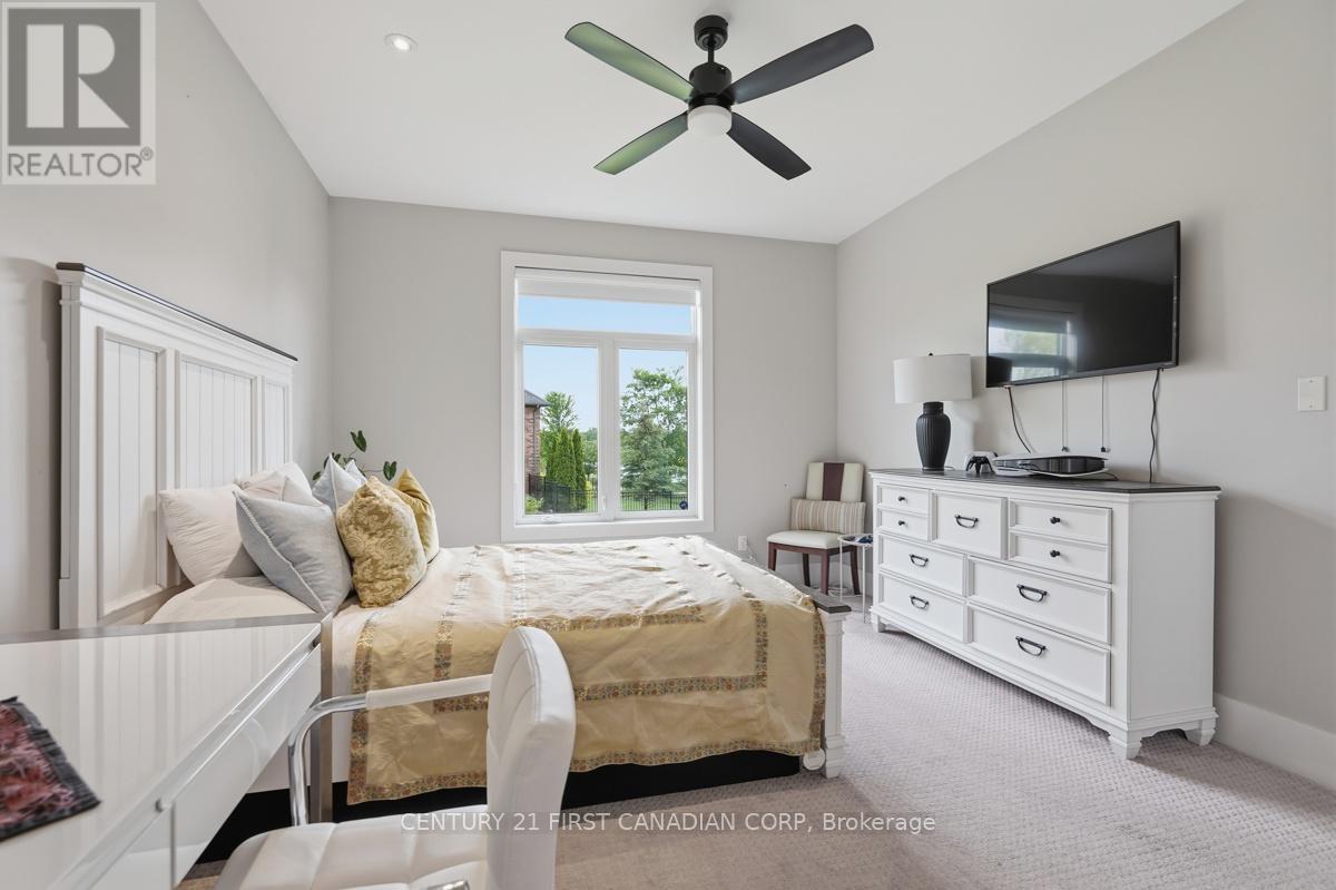 4 - 2215 Callingham Drive, London North, Ontario  N6G 0P1 - Photo 23 - X13706196