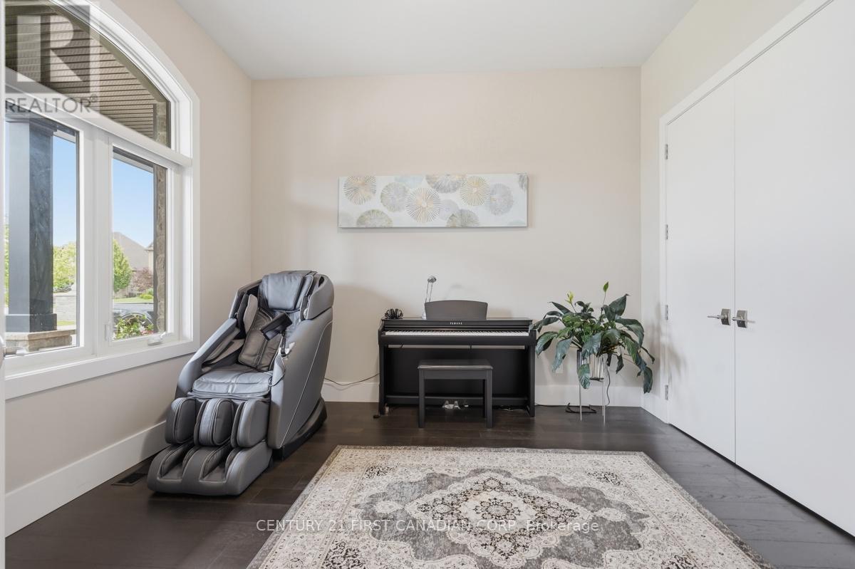 4 - 2215 Callingham Drive, London North, Ontario  N6G 0P1 - Photo 27 - X13706196