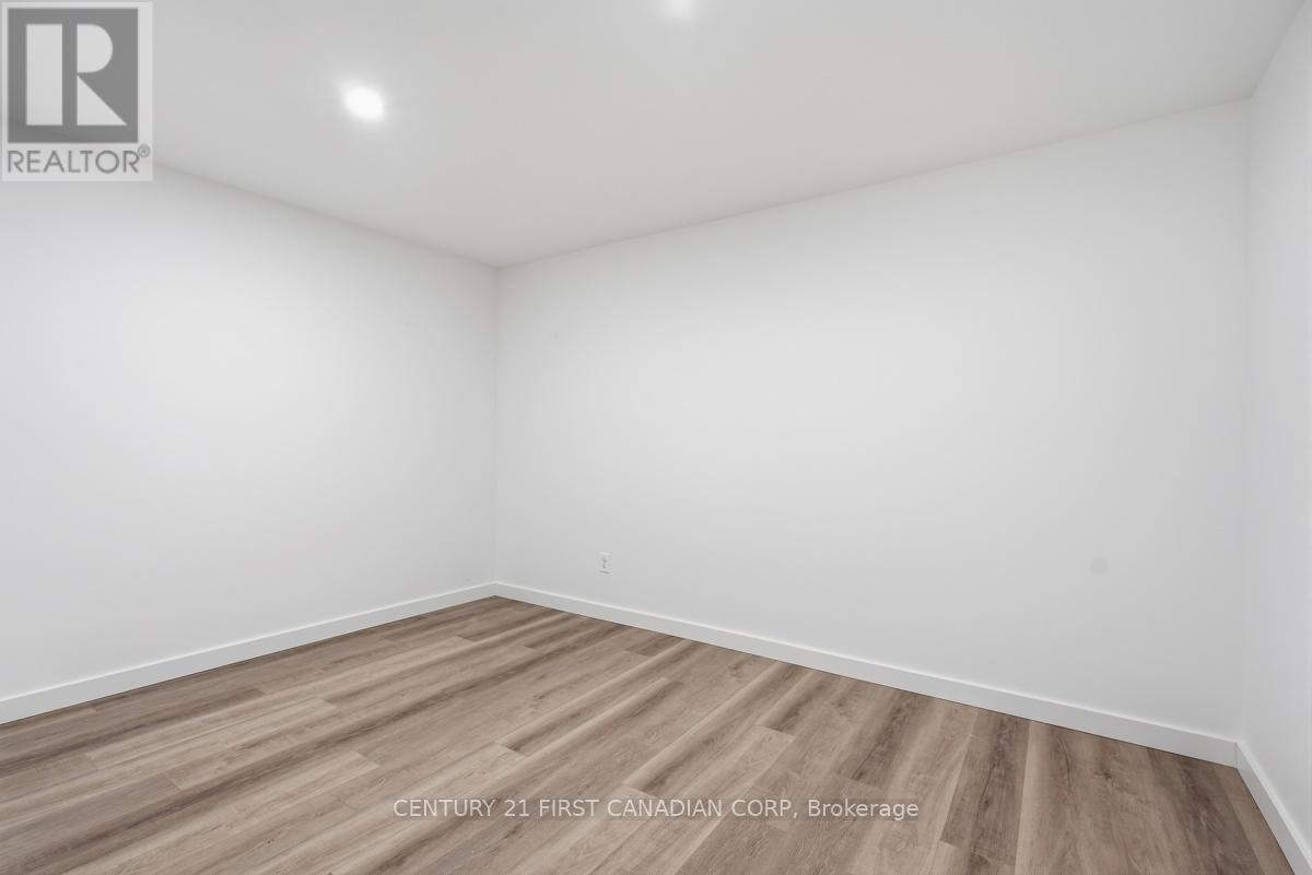 4 - 2215 Callingham Drive, London North, Ontario  N6G 0P1 - Photo 44 - X13706196