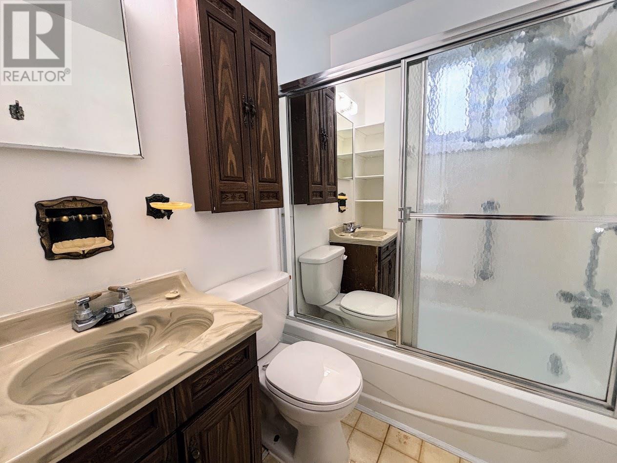 15 Falcon Ave, Manitouwadge, Ontario  P0T 2C0 - Photo 18 - TB2602483