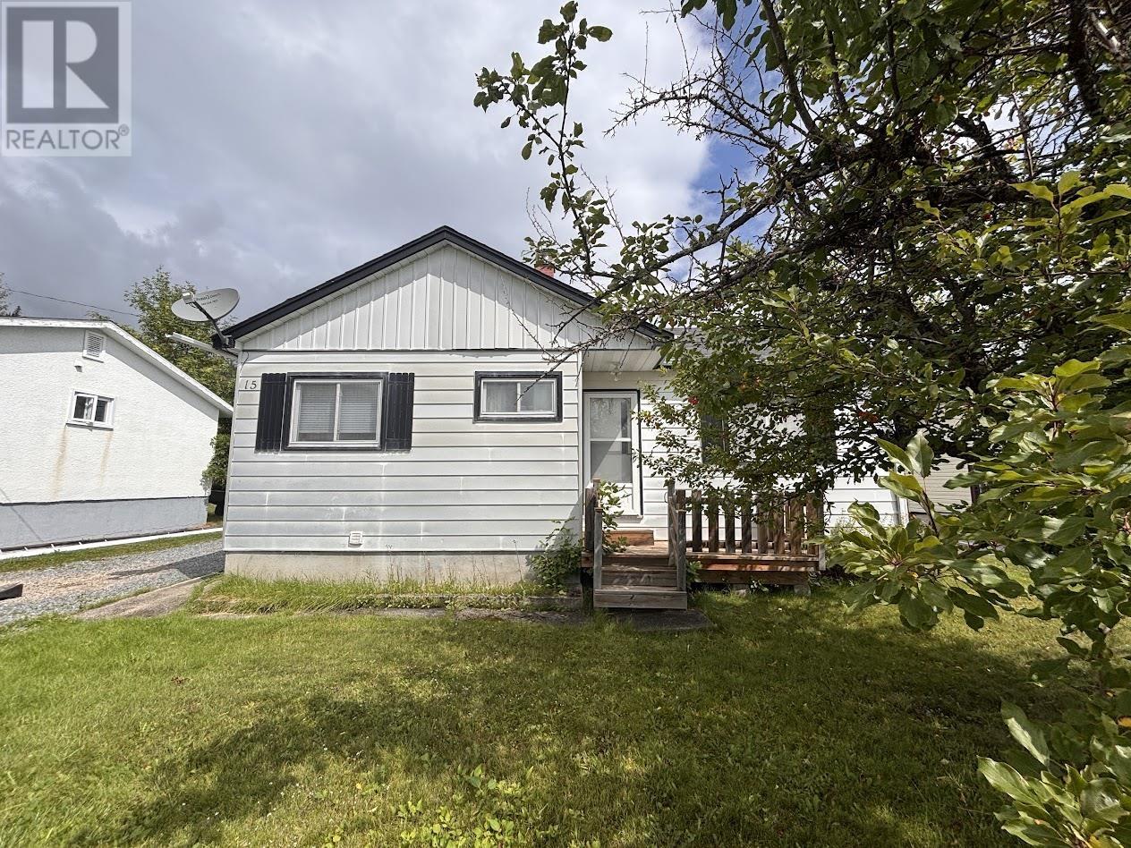 15 Falcon Ave, Manitouwadge, Ontario  P0T 2C0 - Photo 32 - TB2602483