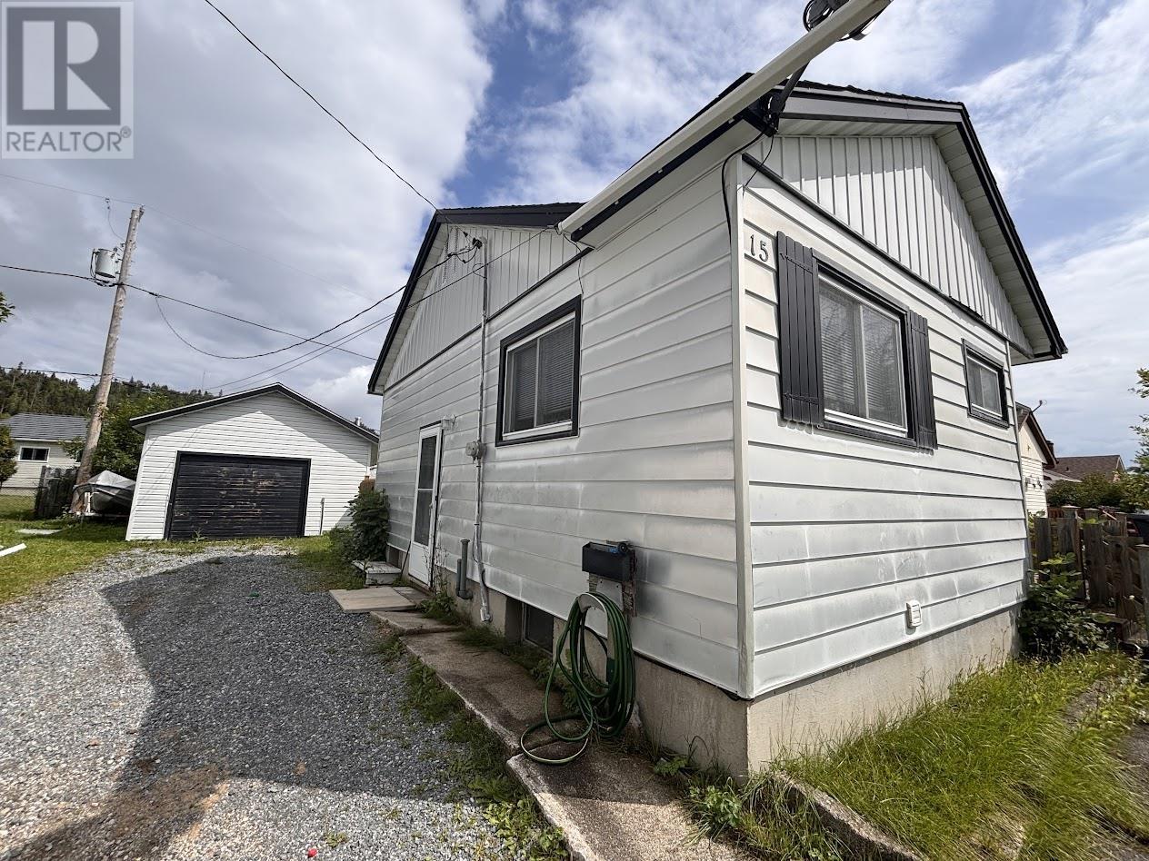 15 Falcon Ave, Manitouwadge, Ontario  P0T 2C0 - Photo 33 - TB2602483